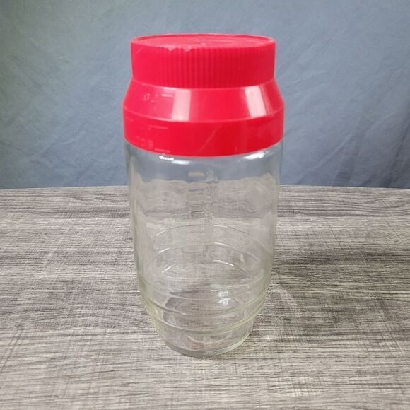 Anchor Hocking Vintage Glass Measuring Jar with Plastic Lid - Picture 3 of 9